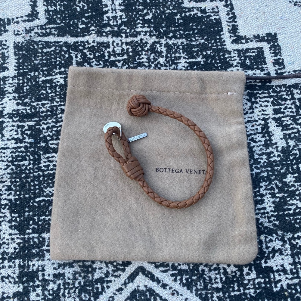 BOTTEGA VENETA Intrecciato Bracelet Light Brown Leather/Silver-tone